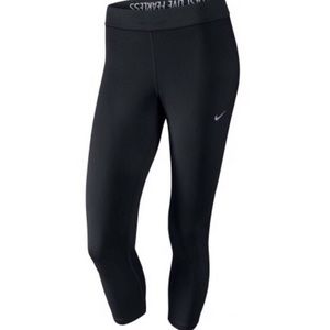 Mid rise nike cropped leggings